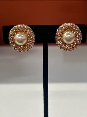 Joan Rivers pink crystal clip on earrings